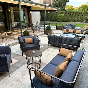 Hotel The Regency Sure Collection By Western, Lissone