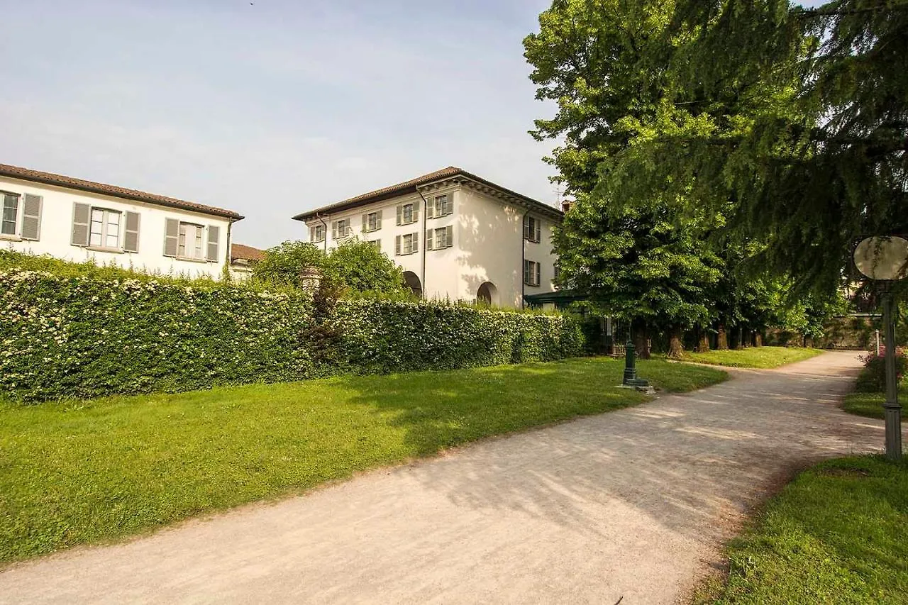 **** Aparthotel Hotel Parco Borromeo - Monza Brianza Cesano Maderno Italië